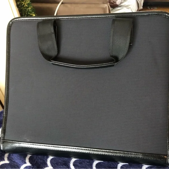 Bugatti briefcase - Picture 4 of 7